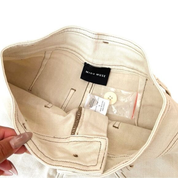 NWOT Muse Muse Straight Leg Rae Hem Jean in Washed Beige Size S - Picture 4 of 7